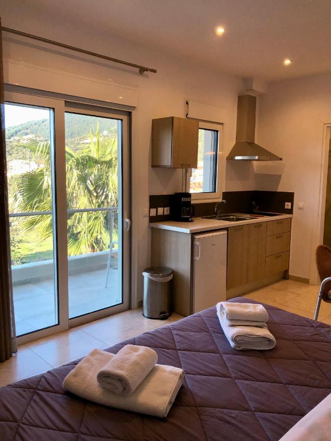 Vanessa House Luxury Apartments Skiáthos Eksteriør bilde